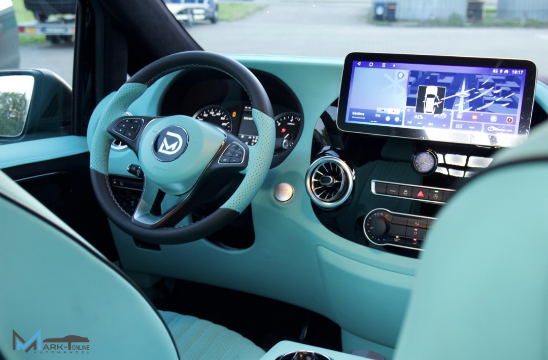 VIP Vito Mark Design Umbau Neufahrzeug Tiffany Blue